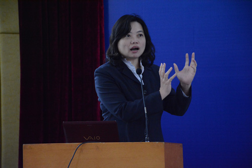 台湾广告公关学会常务监事、TIPRA国际公关协会学术组负责人吴秀伦女士发表了《建立关系与品牌的制胜关键》演讲。她通过分享本企业的一个成功策划,指出了领导力、策略力和传播力的重要性。