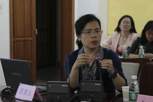 北京大学许静教授演讲《风险理论研究》