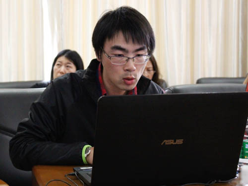 武汉大学博士研究生奚路阳演讲