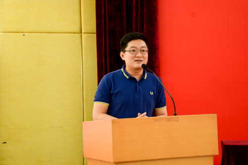 1999级校友、广州广播电视台节目编审翟佳发言