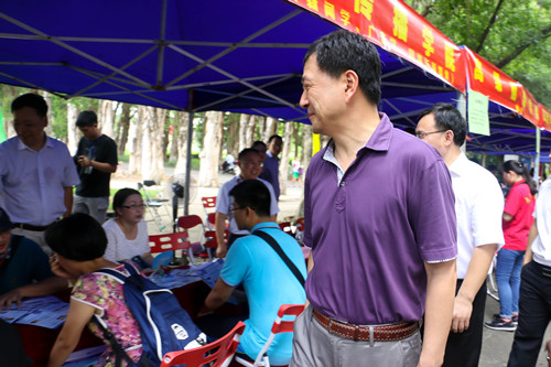 隋广军书记前来视察