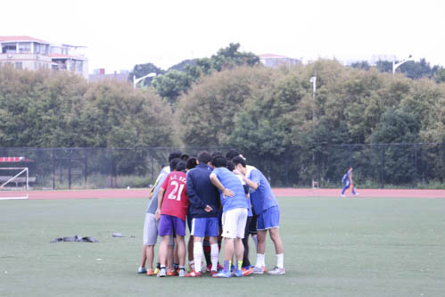 新传男足赛前鼓劲