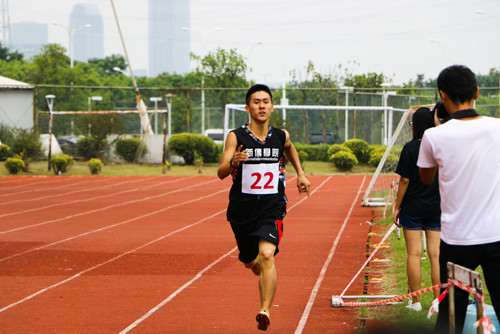男子800米决赛 22号陶天海夺冠