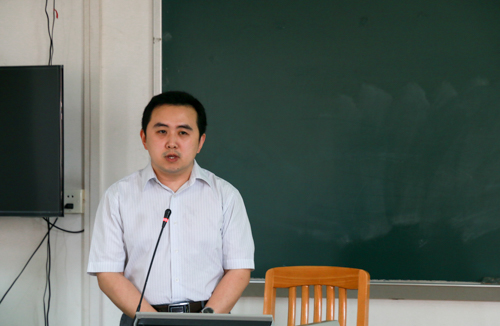 校团委书记苏奕致辞