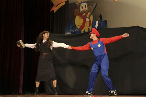 新闻1401班《奔跑吧,马里奥》