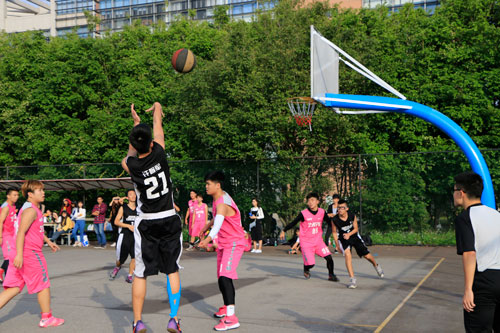 新传大二联队-21号许智军投篮