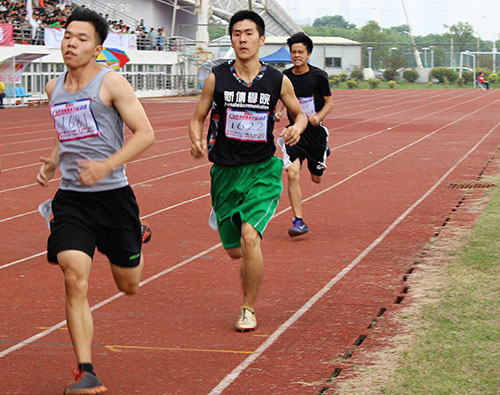 男子800M第五名陶天海