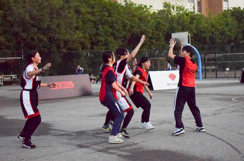 新传A队7号李佳怡传球