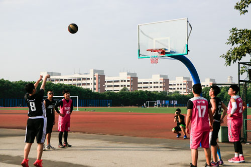 新传大二联队-8号林治成罚球