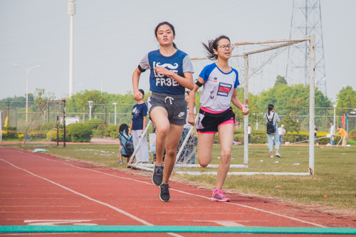 女子1500m冠亚角逐
