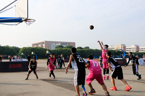 艺术大一队-21号陈艾铎罚球