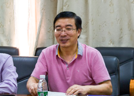 兰大新闻学院副院长张硕勋讲话