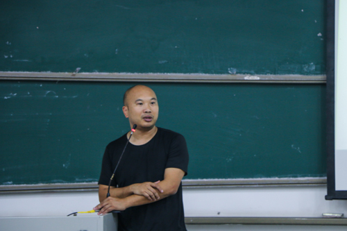 14级辅导员黄德沂普及保护措施